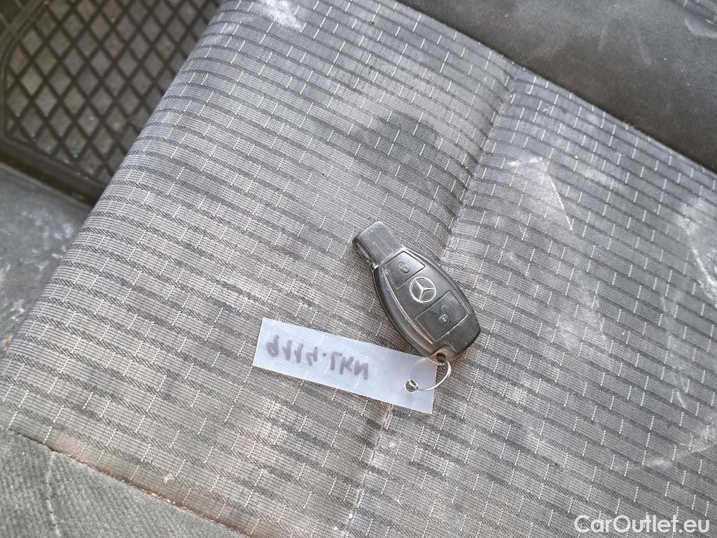  Mercedes  Vito  Tourer 109/110/111/114 CDI FWD Larga (447.703) 1.7 100CV MT6 E6dT #6