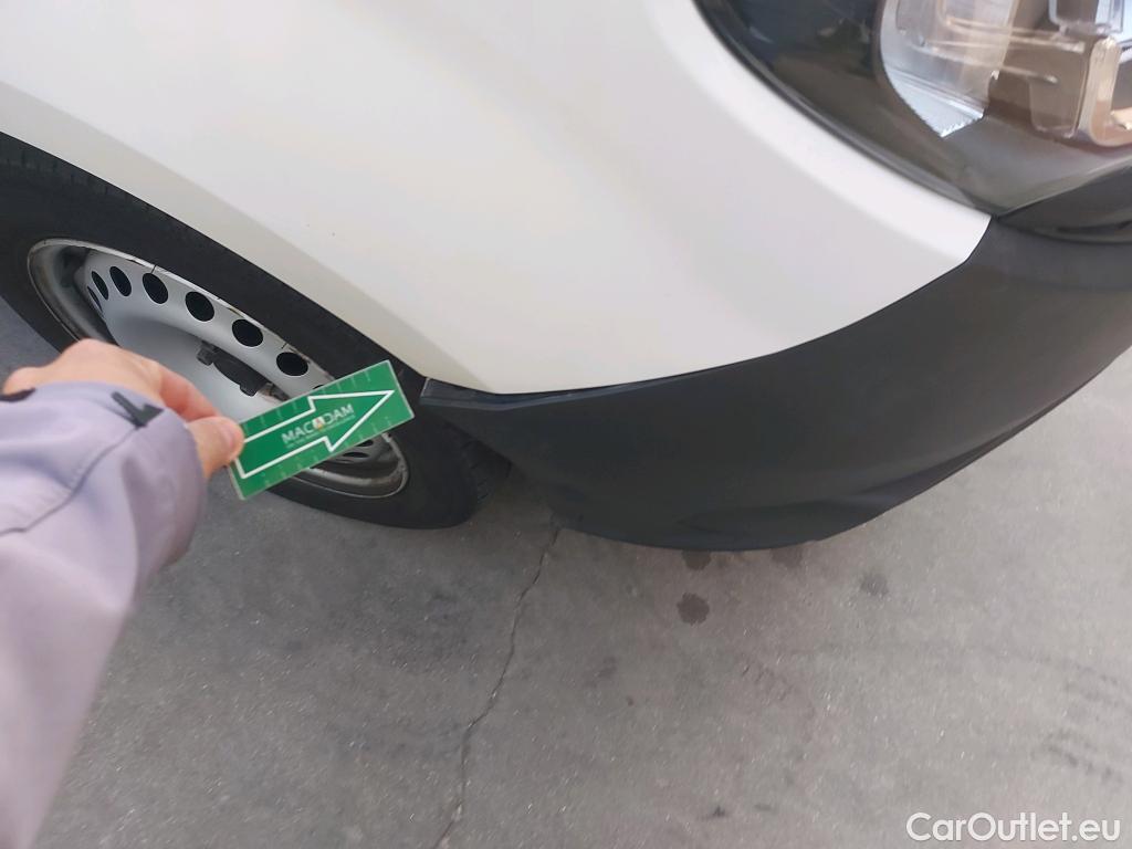  Fiat  Doblo FIAT Doblò Cargo/2015/3P/furgón derivado de turismo Cargo Base Plus 1.4 Tjet 89kW GNC #17