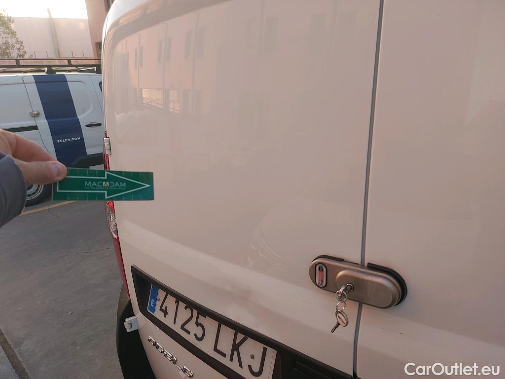  Fiat  Doblo FIAT Doblò Cargo/2015/3P/furgón derivado de turismo Cargo Base Plus 1.4 Tjet 89kW GNC #3