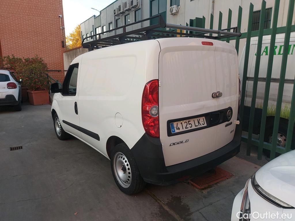  Fiat  Doblo FIAT Doblò Cargo/2015/3P/furgón derivado de turismo Cargo Base Plus 1.4 Tjet 89kW GNC #15