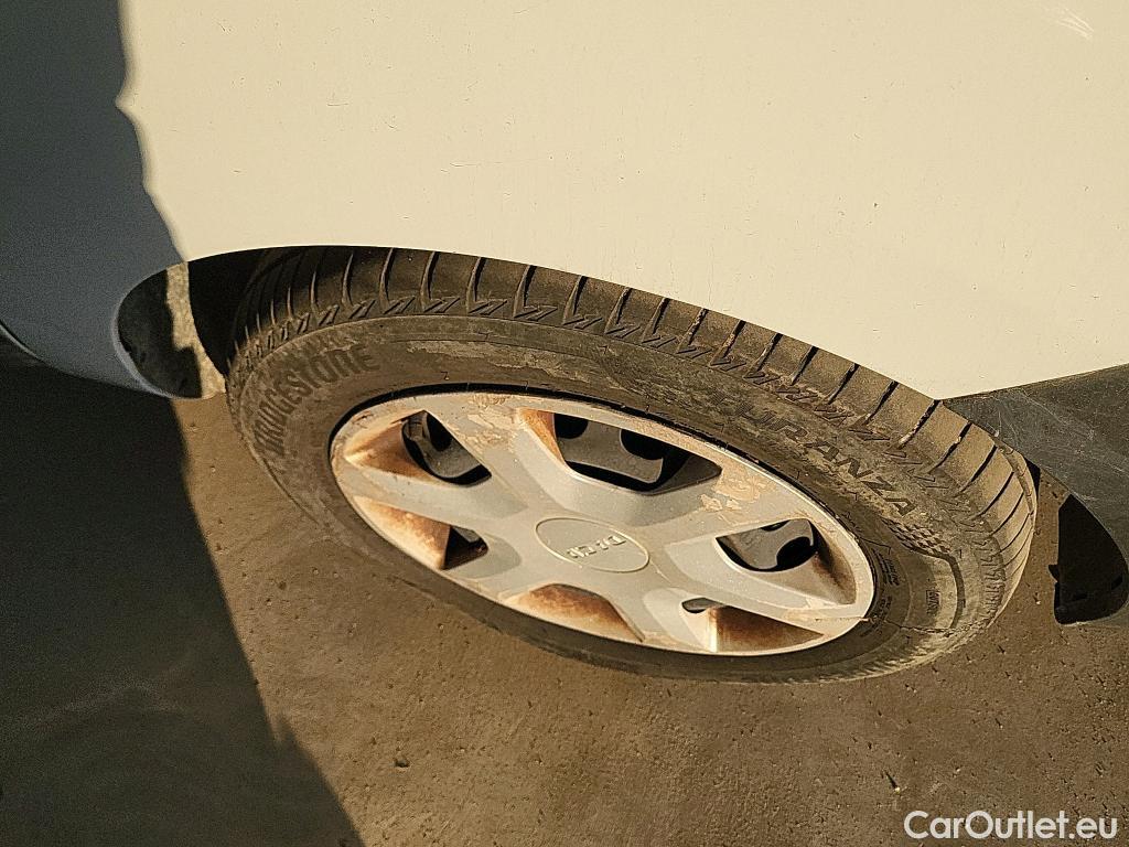  Dacia  Dokker DACIA  / 2013 / 4P / furgón derivado de turismo Van Essential Blue dCi 70kW (95CV) #19