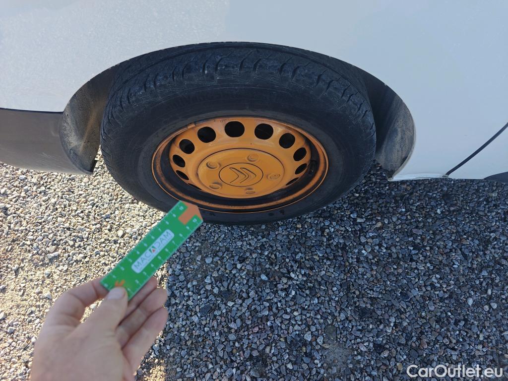  Citroen  Jumpy CITROEN  / 2016 / 4P / furgón Talla M BlueHDi 100 S&S 6v Control #39