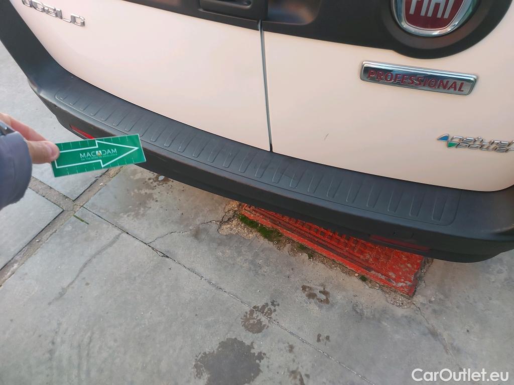  Fiat  Doblo FIAT Doblò Cargo/2015/3P/furgón derivado de turismo Cargo Base Plus 1.4 Tjet 89kW GNC #9