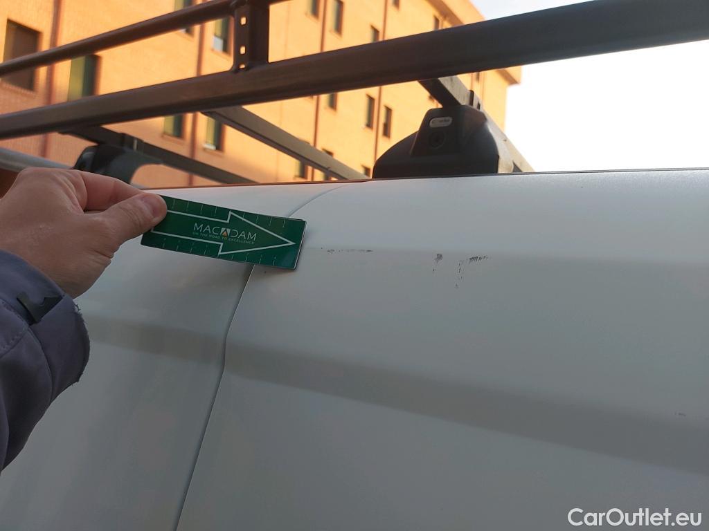  Fiat  Doblo FIAT Doblò Cargo/2015/3P/furgón derivado de turismo Cargo Base Plus 1.4 Tjet 89kW GNC #22