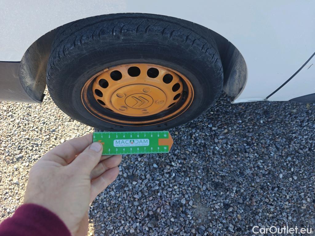  Citroen  Jumpy CITROEN  / 2016 / 4P / furgón Talla M BlueHDi 100 S&S 6v Control #38