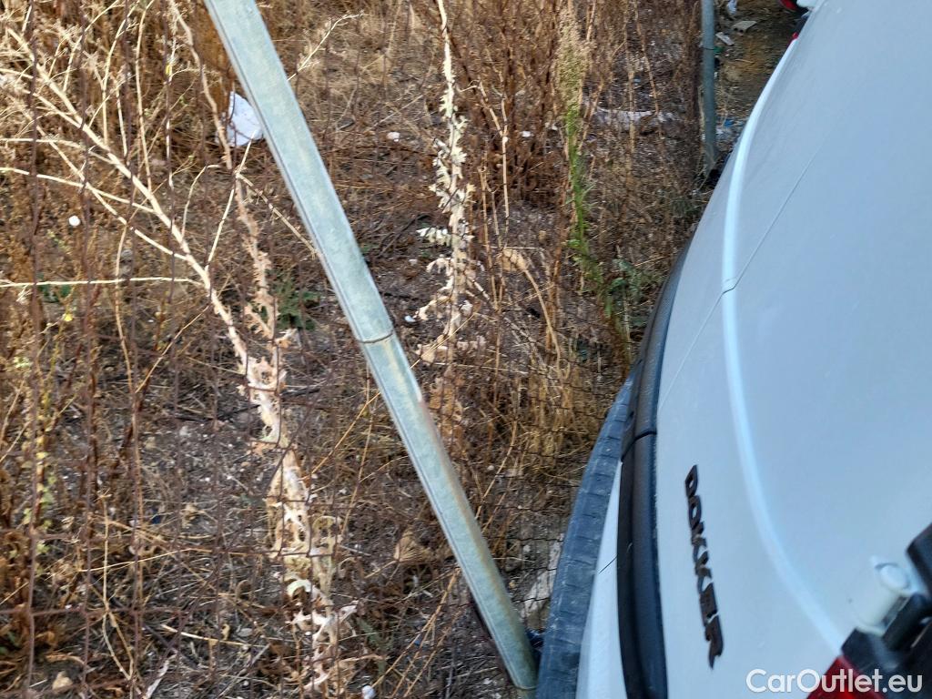  Dacia  Dokker DACIA  / 2013 / 4P / furgón derivado de turismo Van Essential Blue dCi 70kW (95CV) #26