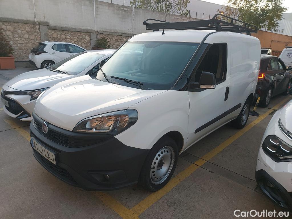  Fiat  Doblo FIAT Doblò Cargo/2015/3P/furgón derivado de turismo Cargo Base Plus 1.4 Tjet 89kW GNC
 #27