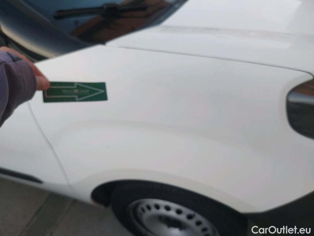  Fiat  Doblo FIAT Doblò Cargo/2015/3P/furgón derivado de turismo Cargo Base Plus 1.4 Tjet 89kW GNC
 #20