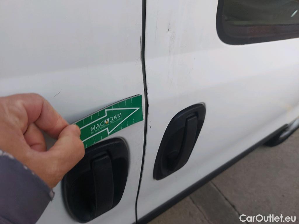  Fiat  Doblo FIAT Doblò Cargo/2015/3P/furgón derivado de turismo Cargo Base Plus 1.4 Tjet 89kW GNC
 #40