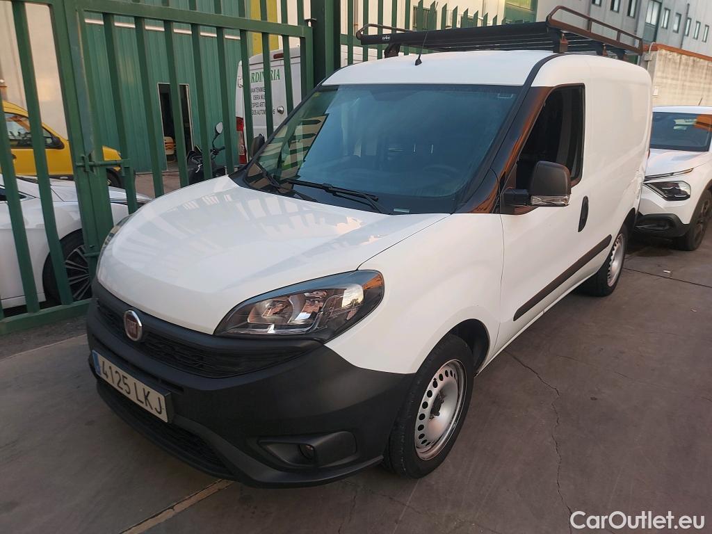  Fiat  Doblo FIAT Doblò Cargo/2015/3P/furgón derivado de turismo Cargo Base Plus 1.4 Tjet 89kW GNC #14
