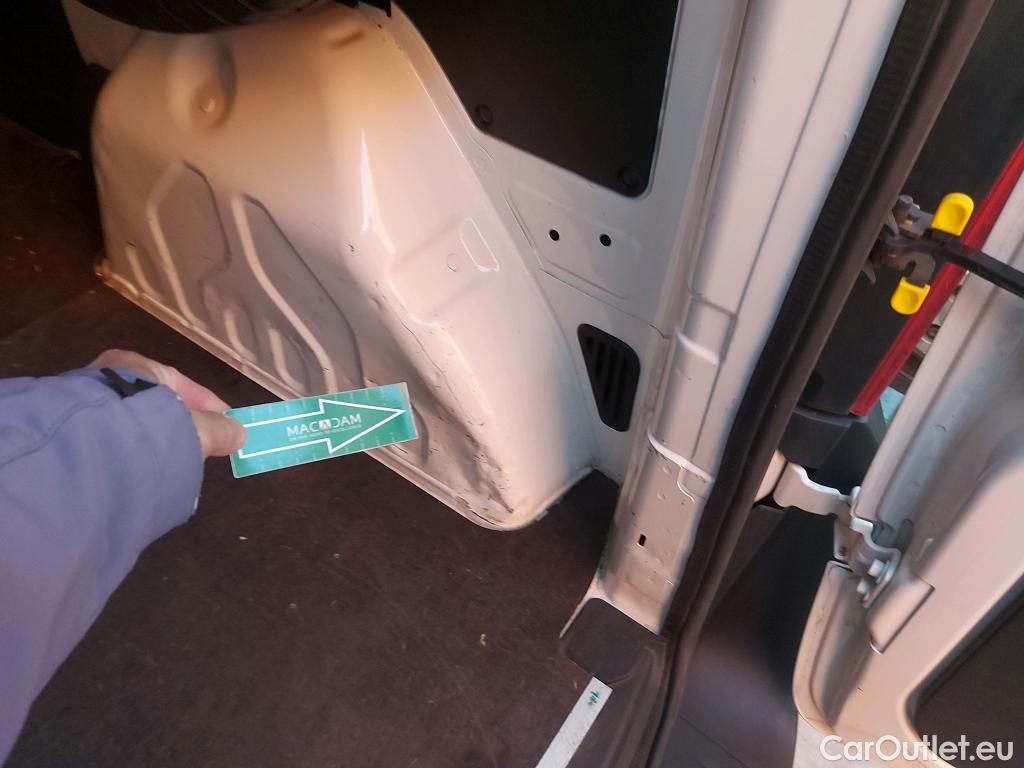  Fiat  Doblo FIAT Doblò Cargo/2015/3P/furgón derivado de turismo Cargo Base Plus 1.4 Tjet 89kW GNC #12