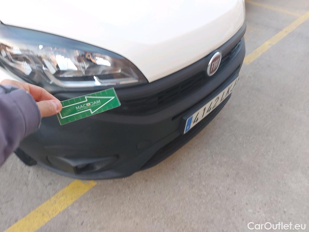  Fiat  Doblo FIAT Doblò Cargo/2015/3P/furgón derivado de turismo Cargo Base Plus 1.4 Tjet 89kW GNC
 #35