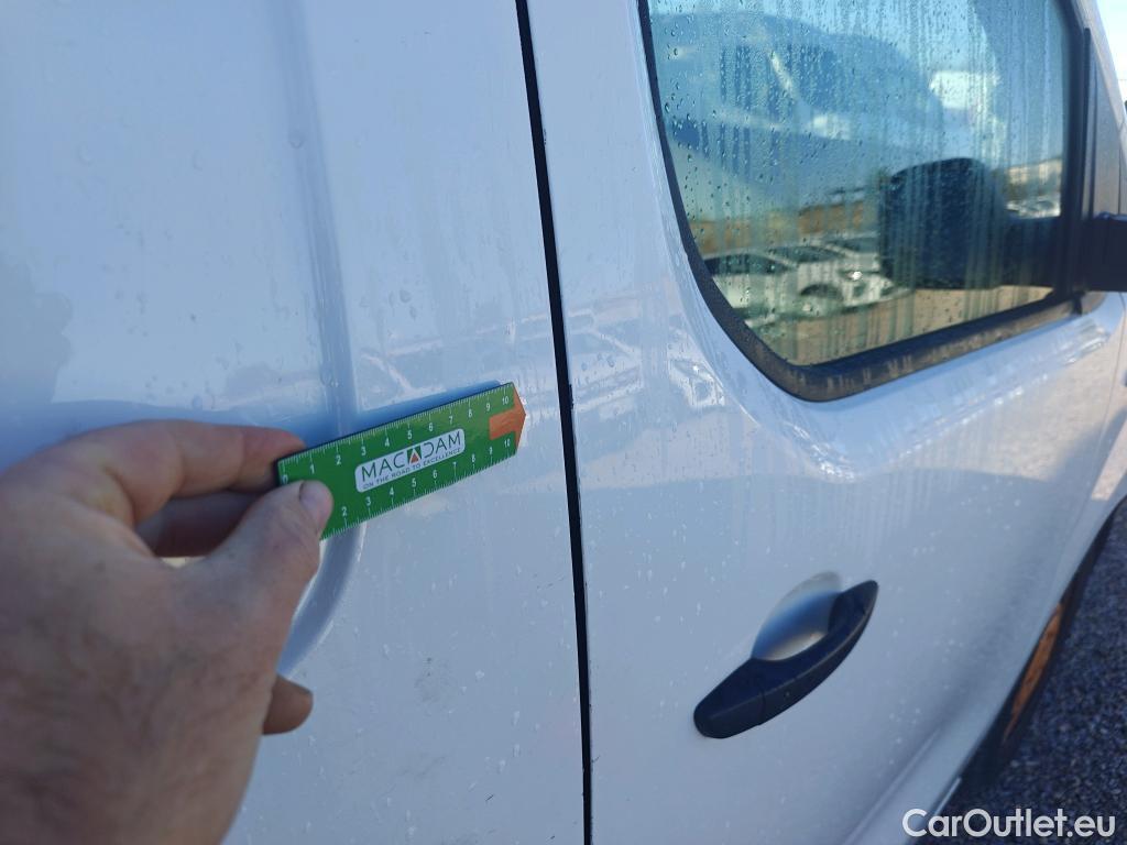  Citroen  Jumpy CITROEN  / 2016 / 4P / furgón Talla M BlueHDi 100 S&S 6v Control #19