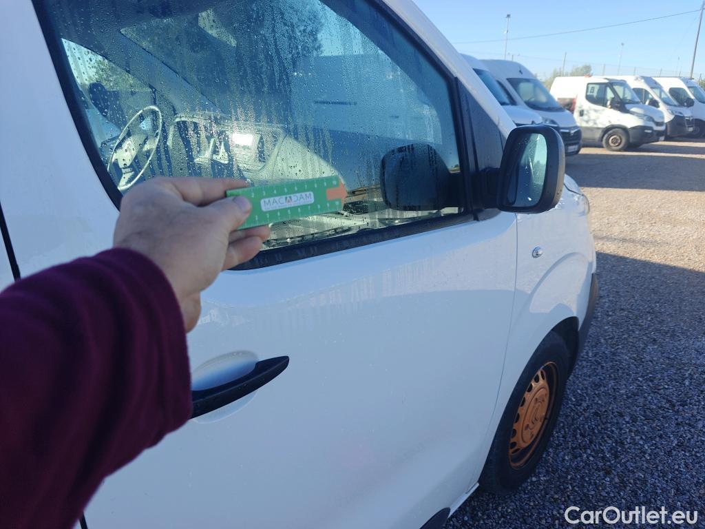  Citroen  Jumpy CITROEN  / 2016 / 4P / furgón Talla M BlueHDi 100 S&S 6v Control #17