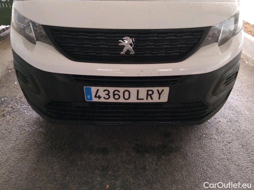  Peugeot  RIFTER PEUGEOT  / 2018 / 4P / monovolumen compacto Active Long BlueHDi 73kW #12