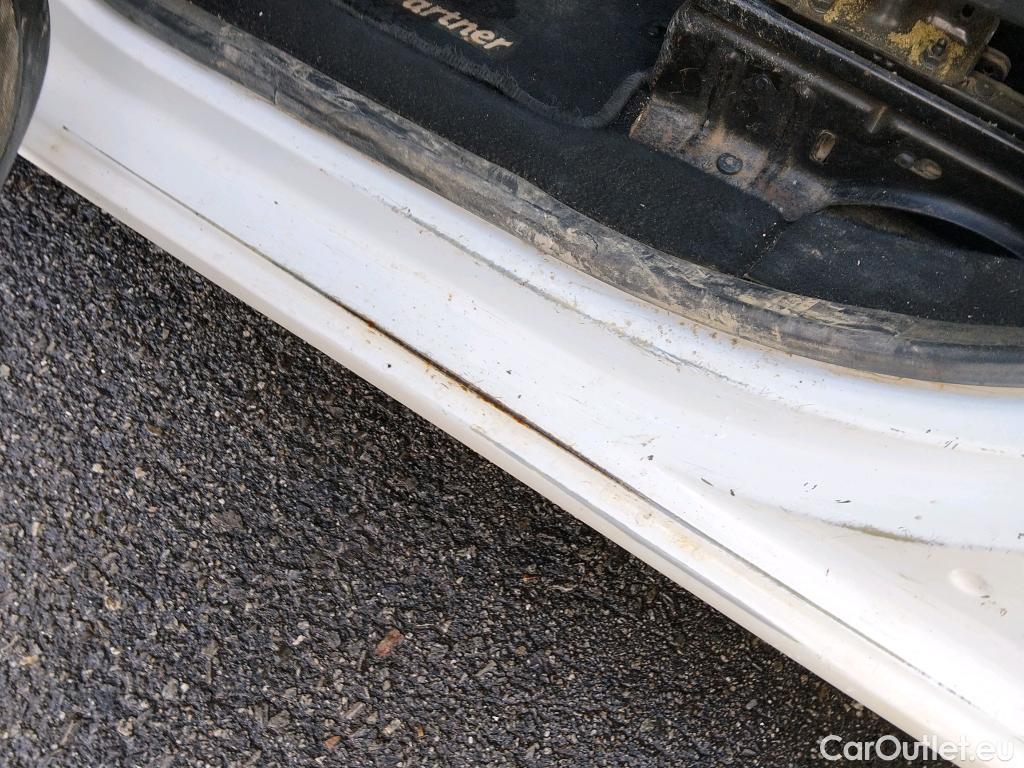  Peugeot  Partner PEUGEOT  VU 3p 2G furgón derivado de Furgón Confort L1 BlueHDi 73KW (100CV) #67