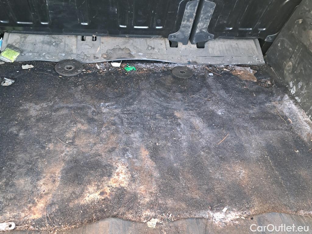  Peugeot  RIFTER PEUGEOT  / 2018 / 4P / combi Active Standard BlueHDi 73kW (IND) #17