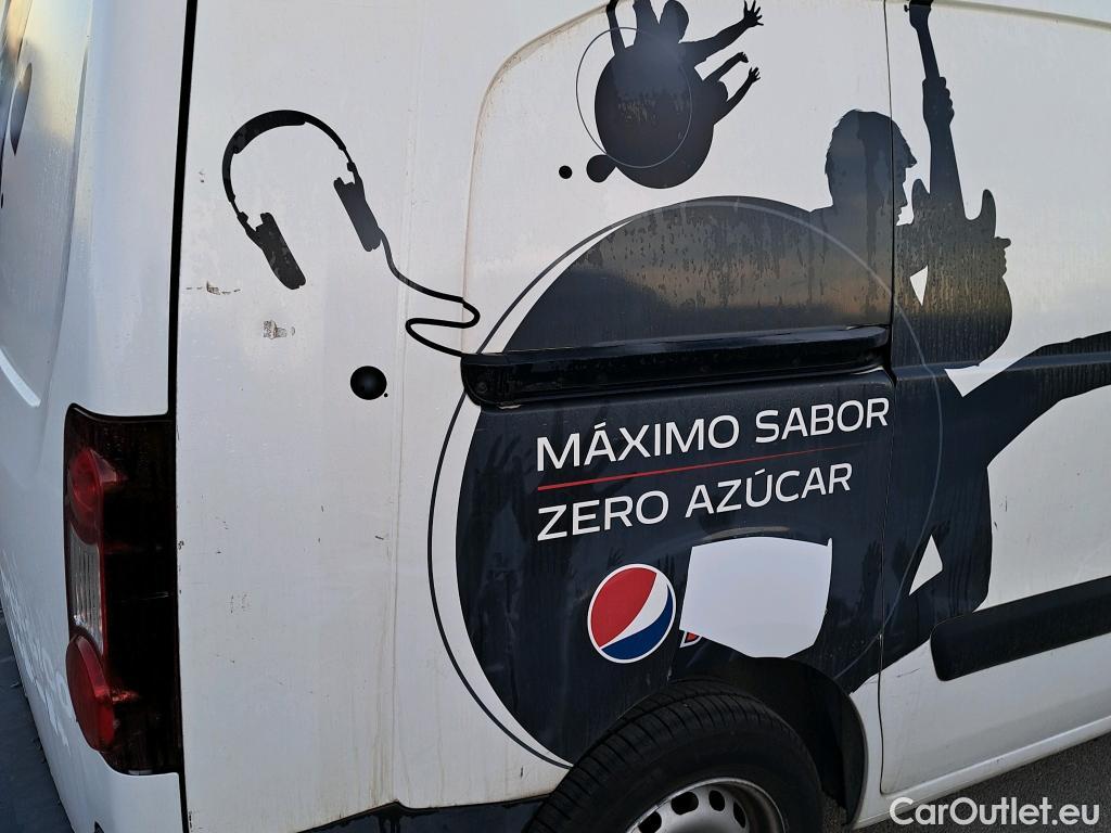  Peugeot  Partner PEUGEOT  VU 4p 2G furgón derivado de Furgón Confort PackL2 BlueHDi 73KW (100) #9