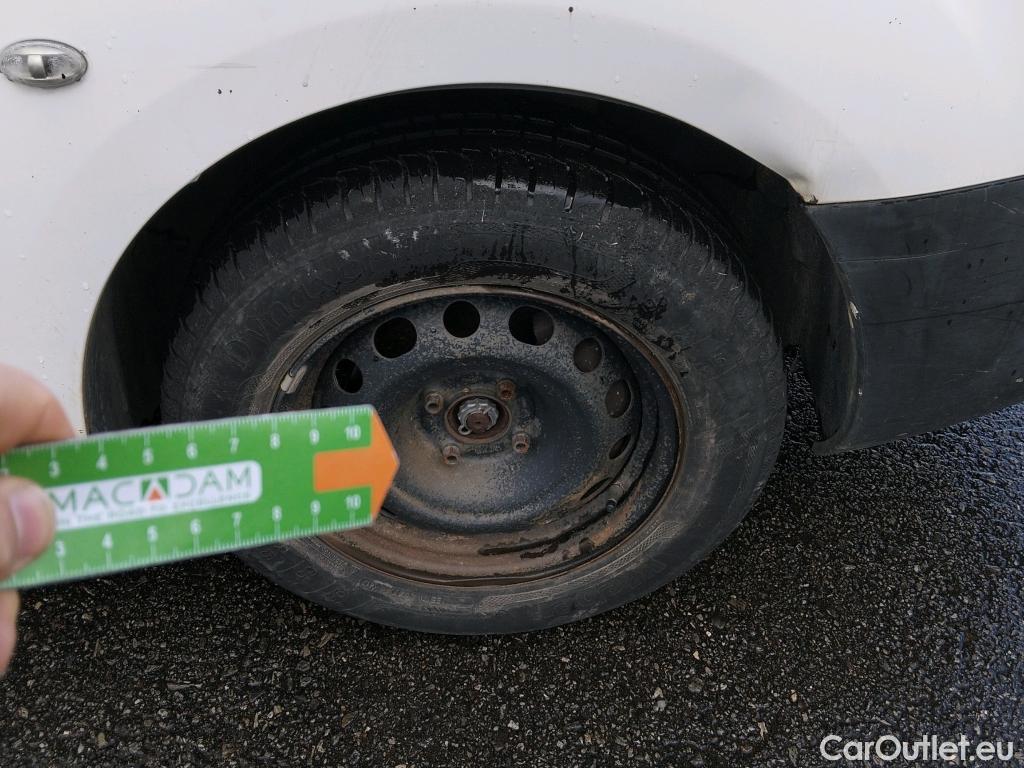  Peugeot  Partner PEUGEOT  VU 3p 2G furgón derivado de Furgón Confort L1 BlueHDi 73KW (100CV) #78