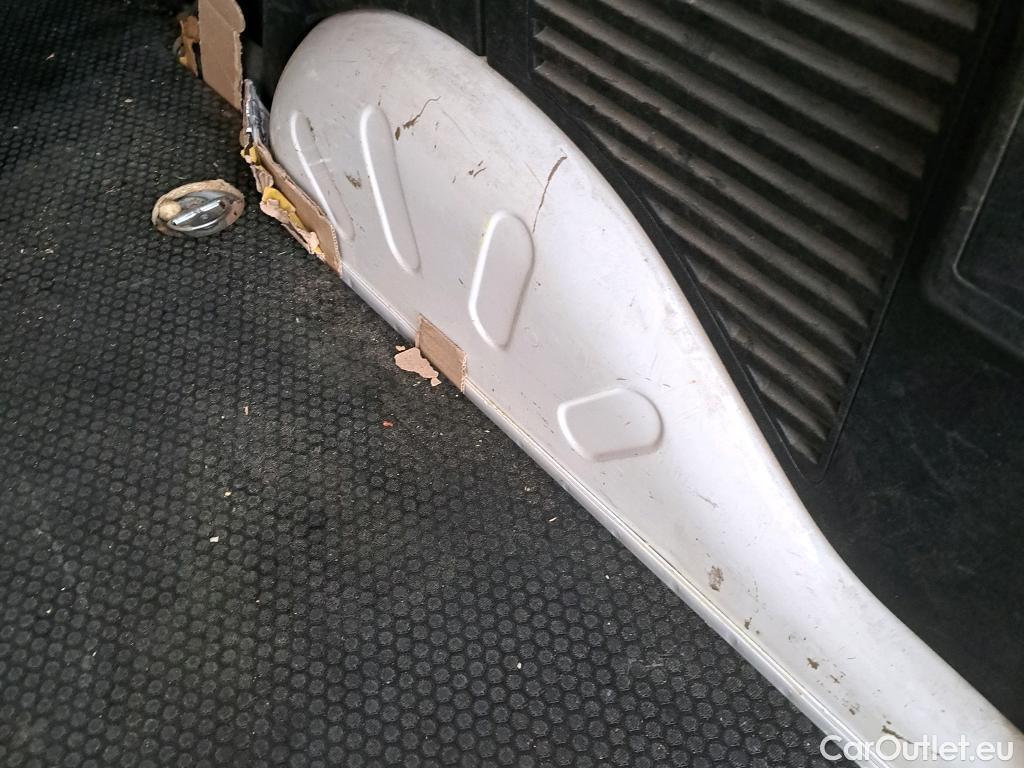  Peugeot  Partner PEUGEOT  VU 4p 2G furgón derivado de Furgón Confort PackL2 BlueHDi 73KW (100) #13