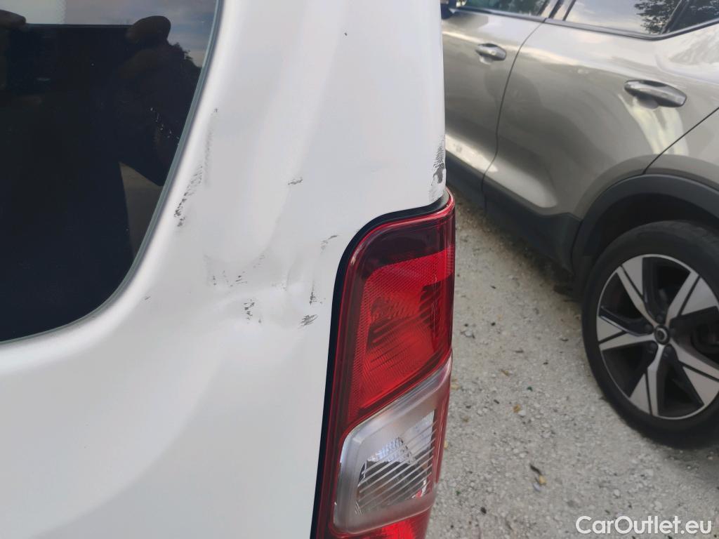  Peugeot  RIFTER PEUGEOT  / 2018 / 4P / monovolumen compacto Active Long BlueHDi 73kW #4