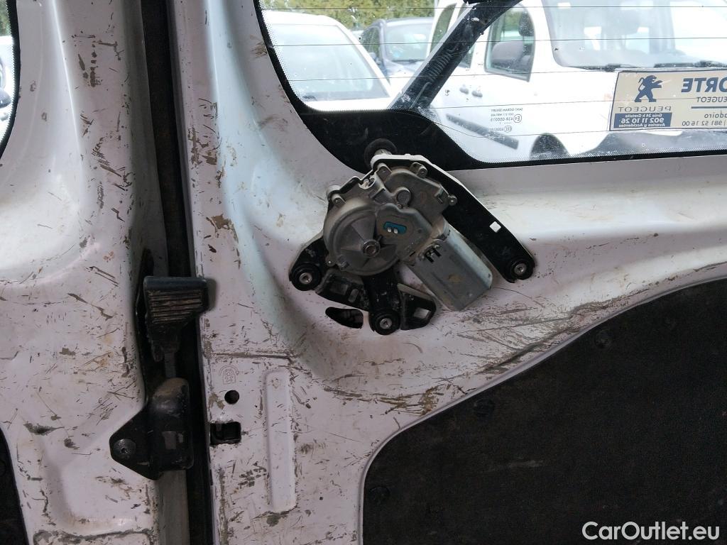  Peugeot  Partner PEUGEOT  VU 3p 2G furgón derivado de Furgón Confort L1 BlueHDi 73KW (100CV) #75