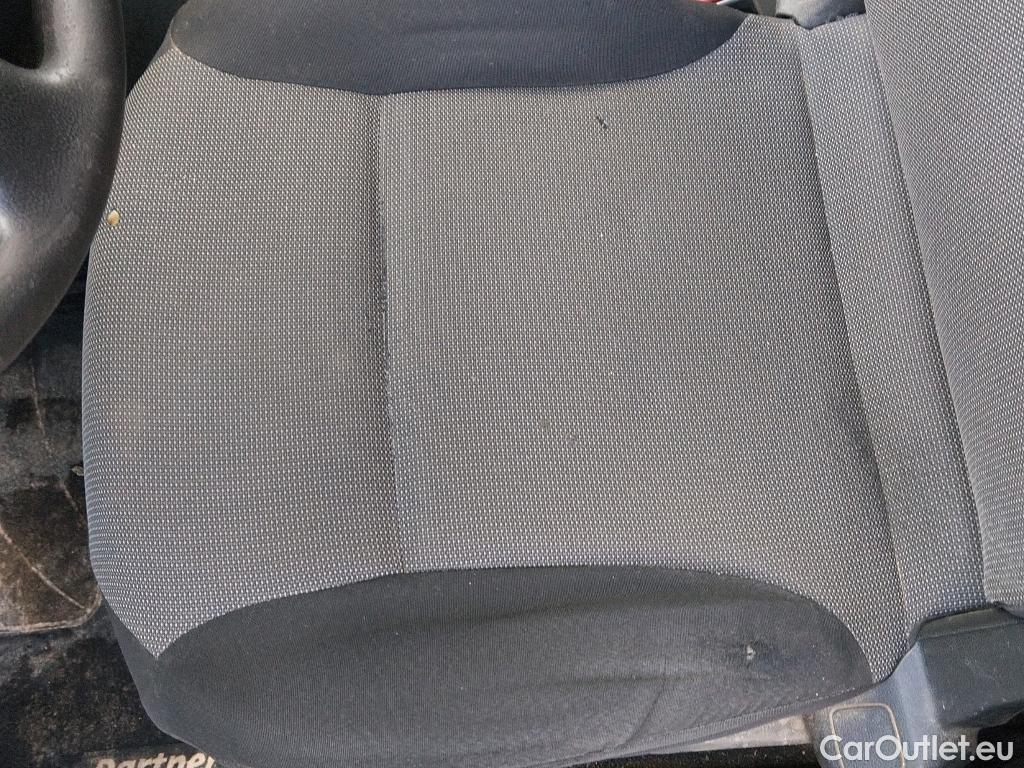  Peugeot  Partner PEUGEOT  VU 3p 2G furgón derivado de Furgón Confort L1 BlueHDi 73KW (100CV) #44