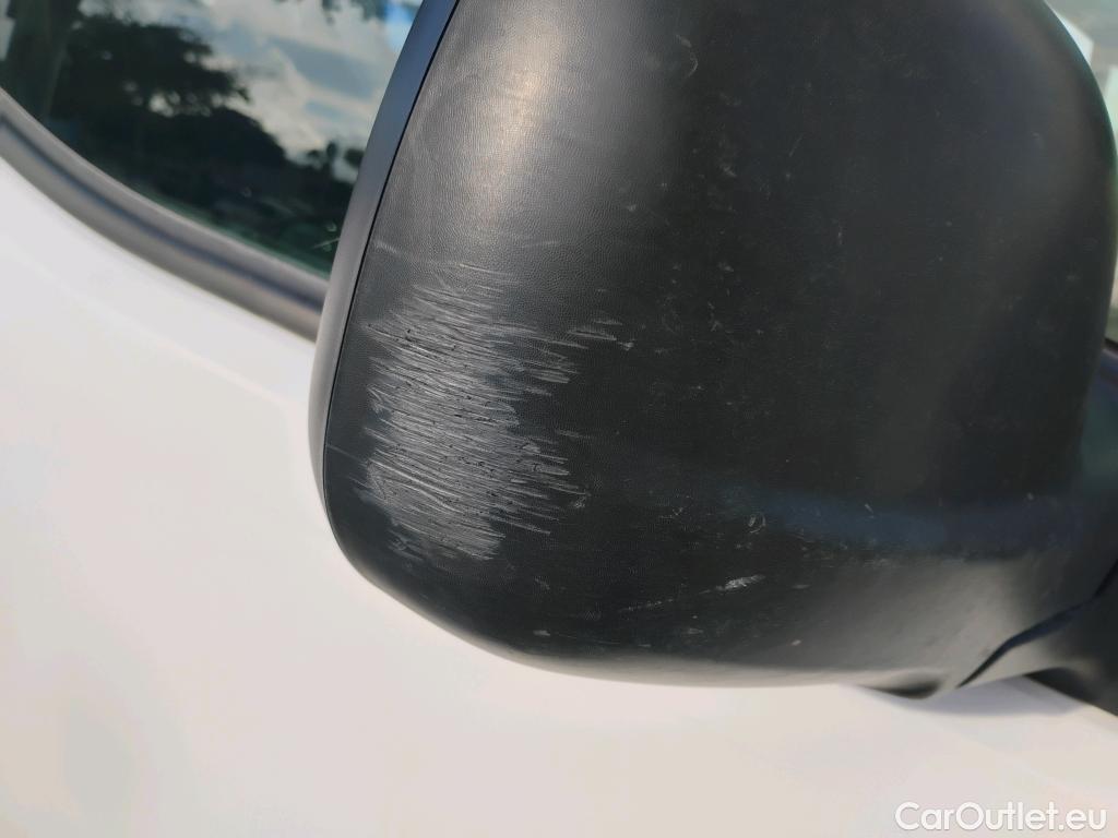  Peugeot  RIFTER PEUGEOT  / 2018 / 4P / monovolumen compacto Access Standard BlueHDi 73kW #19