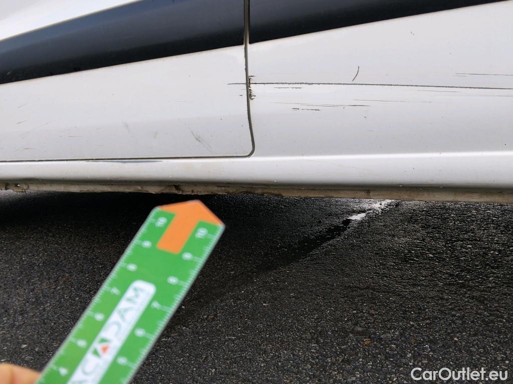  Peugeot  Partner PEUGEOT  VU 3p 2G furgón derivado de Furgón Confort L1 BlueHDi 73KW (100CV) #13