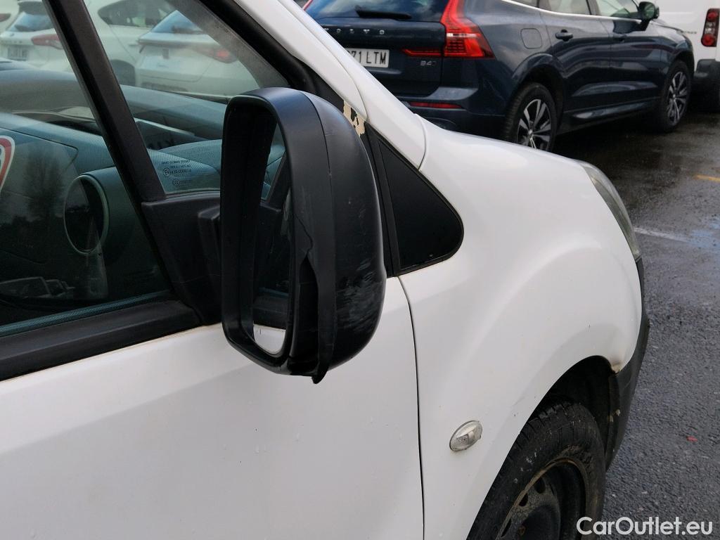  Peugeot  Partner PEUGEOT  VU 3p 2G furgón derivado de Furgón Confort L1 BlueHDi 73KW (100CV) #79