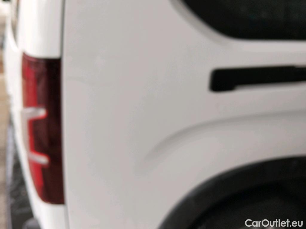  Peugeot  RIFTER PEUGEOT  / 2018 / 4P / monovolumen compacto Active Long BlueHDi 73kW #8