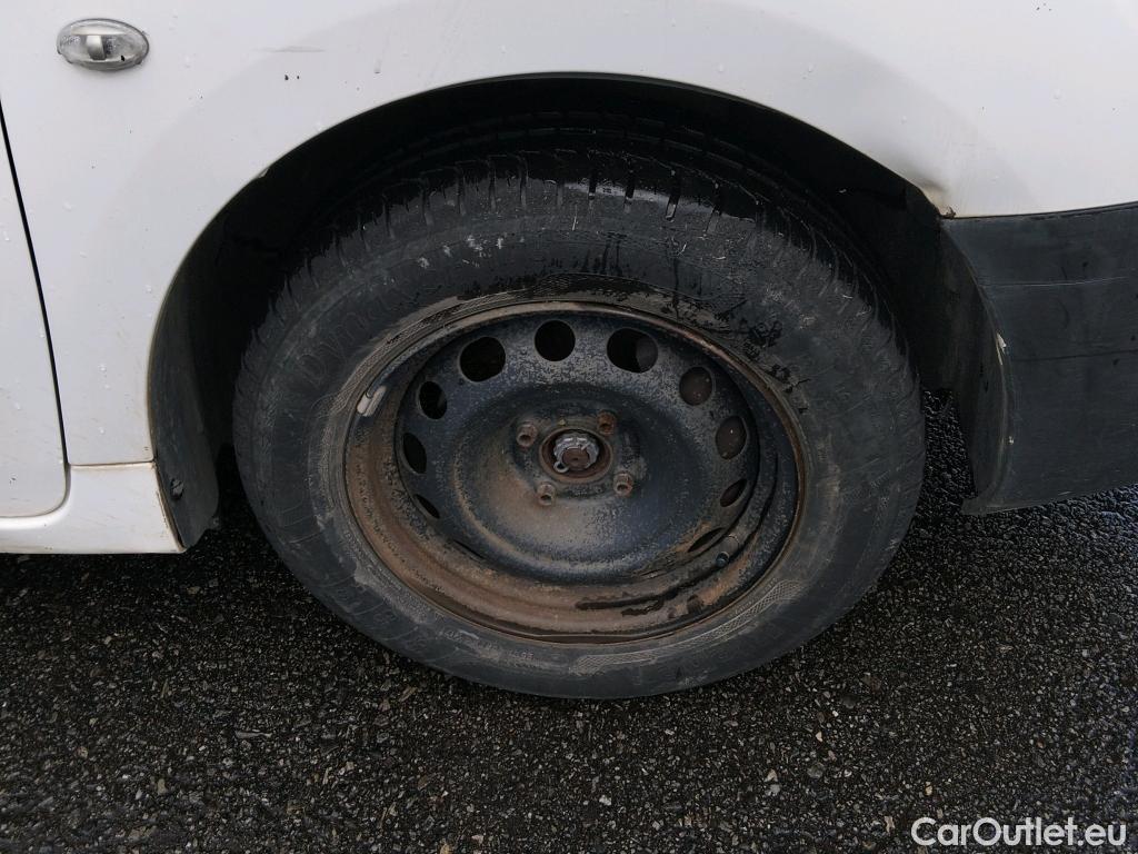  Peugeot  Partner PEUGEOT  VU 3p 2G furgón derivado de Furgón Confort L1 BlueHDi 73KW (100CV) #77