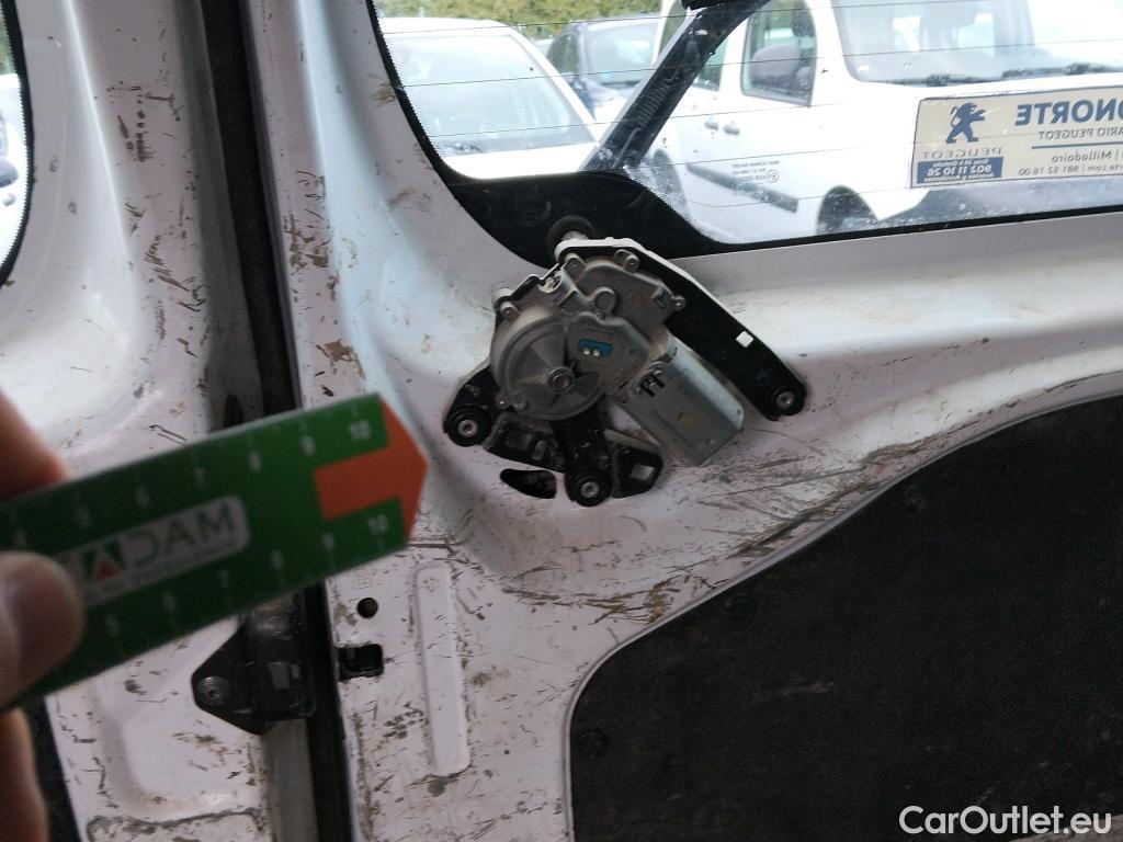  Peugeot  Partner PEUGEOT  VU 3p 2G furgón derivado de Furgón Confort L1 BlueHDi 73KW (100CV) #76