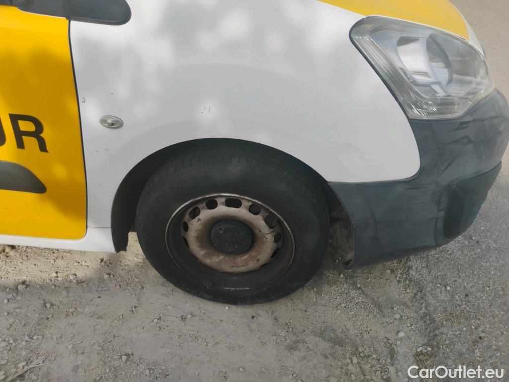  Peugeot  Partner PEUGEOT  VU 3p 2G furgón derivado de Furgón Confort L1 1.6 BlueHDi 55KW (75) #9