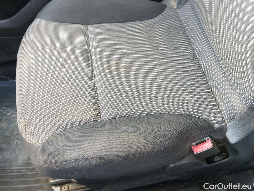  Peugeot  Partner PEUGEOT  VU 3p 2G furgón derivado de Furgón Confort L1 BlueHDi 73KW (100CV) #46