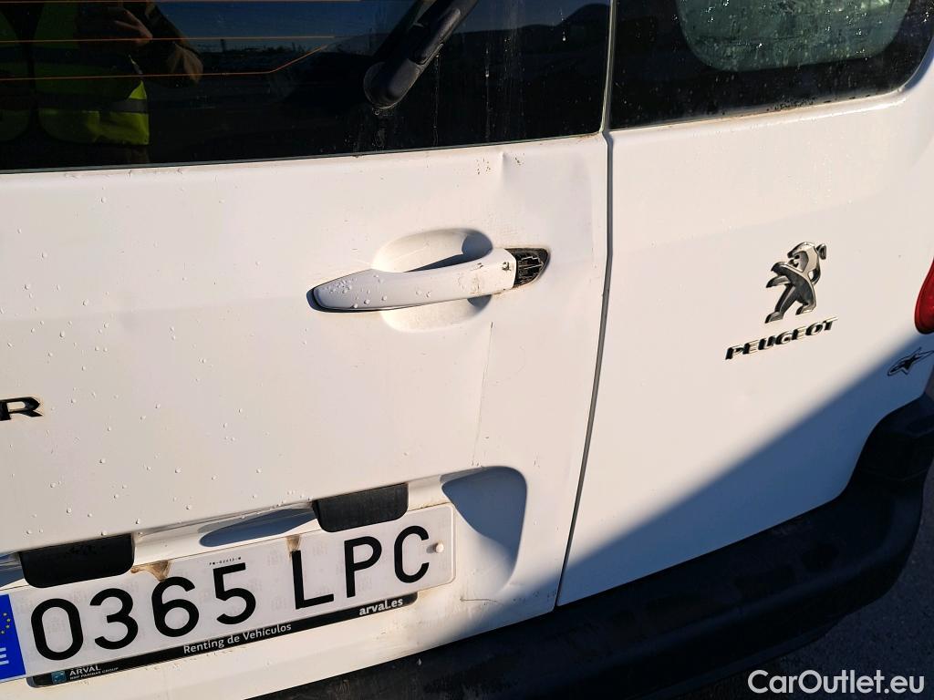  Peugeot  RIFTER PEUGEOT  / 2018 / 4P / combi Active Standard BlueHDi 73kW (IND) #15