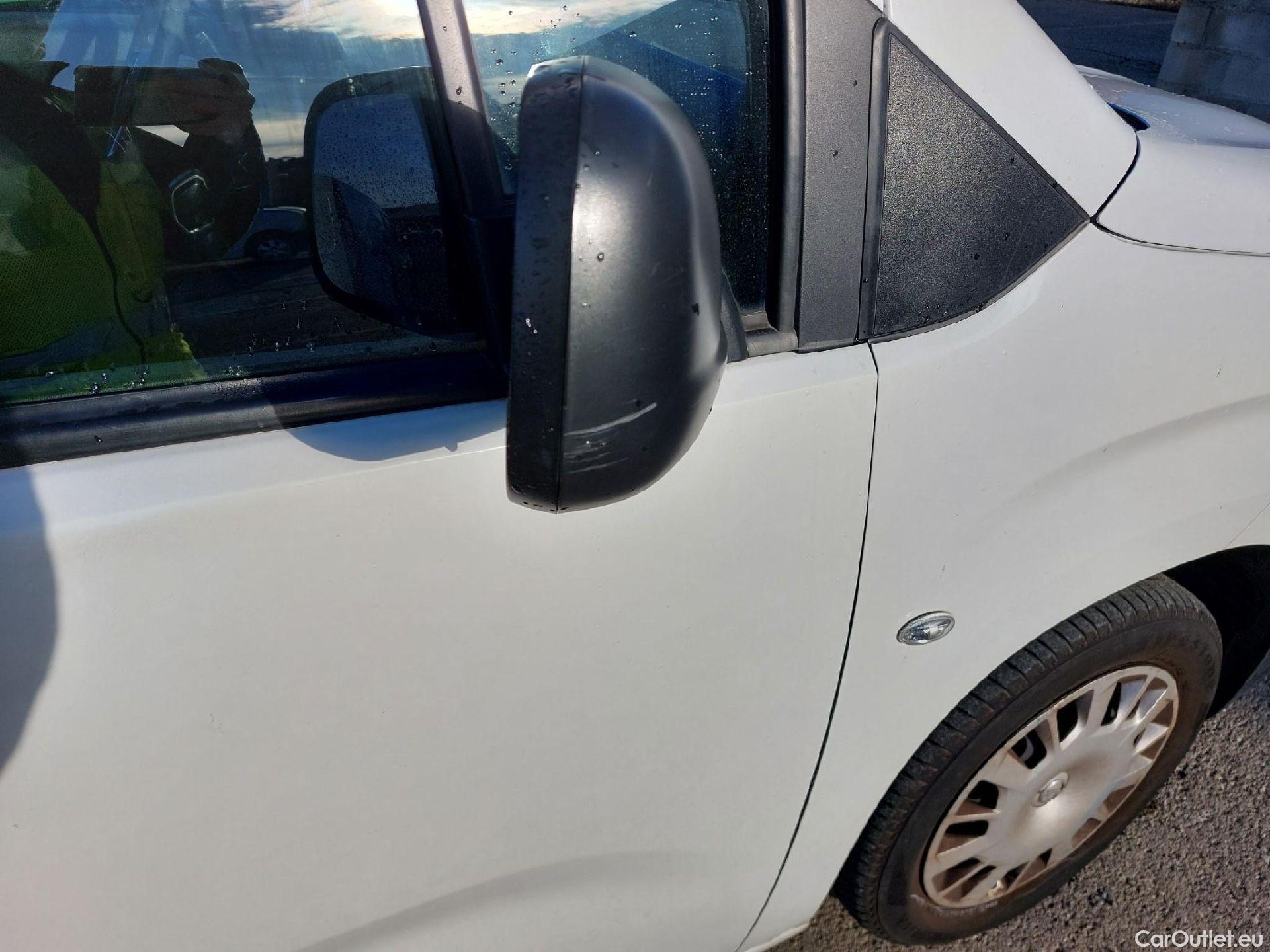  Opel  Combo  Life E Expression 1.5 100CV MT5 E6dT  #25