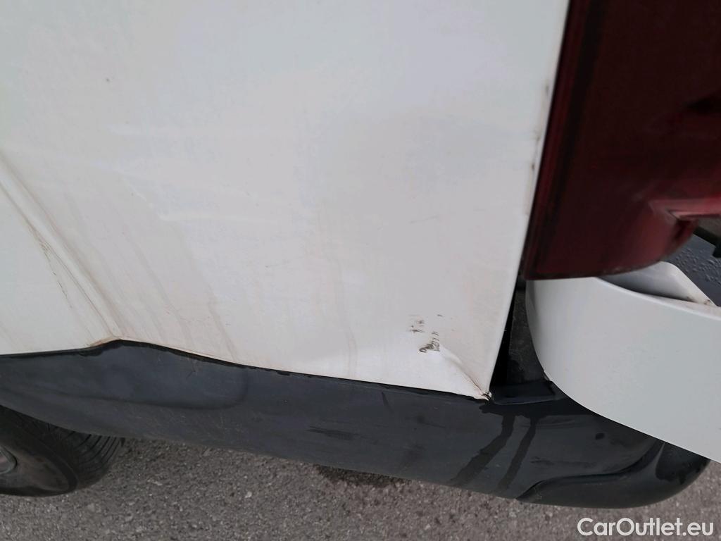  Peugeot  Partner PEUGEOT  VU 4p 2G furgón derivado de Furgón Confort PackL2 BlueHDi 73KW (100) #8