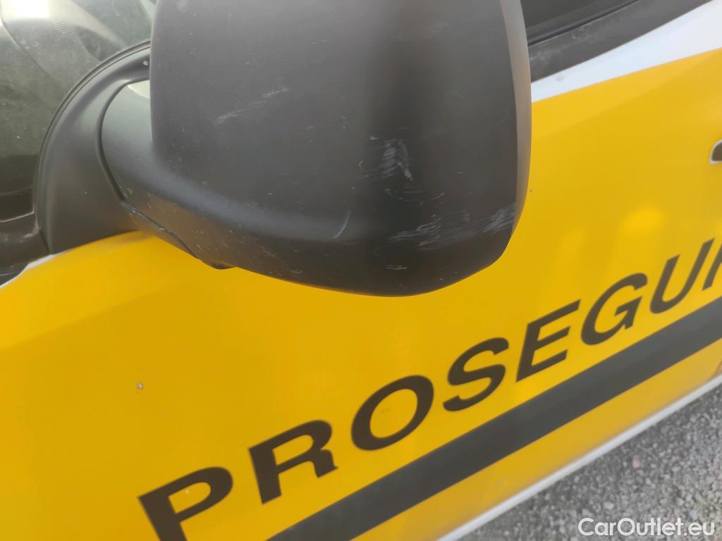  Peugeot  Partner PEUGEOT  VU 3p 2G furgón derivado de Furgón Confort L1 1.6 BlueHDi 55KW (75) #15