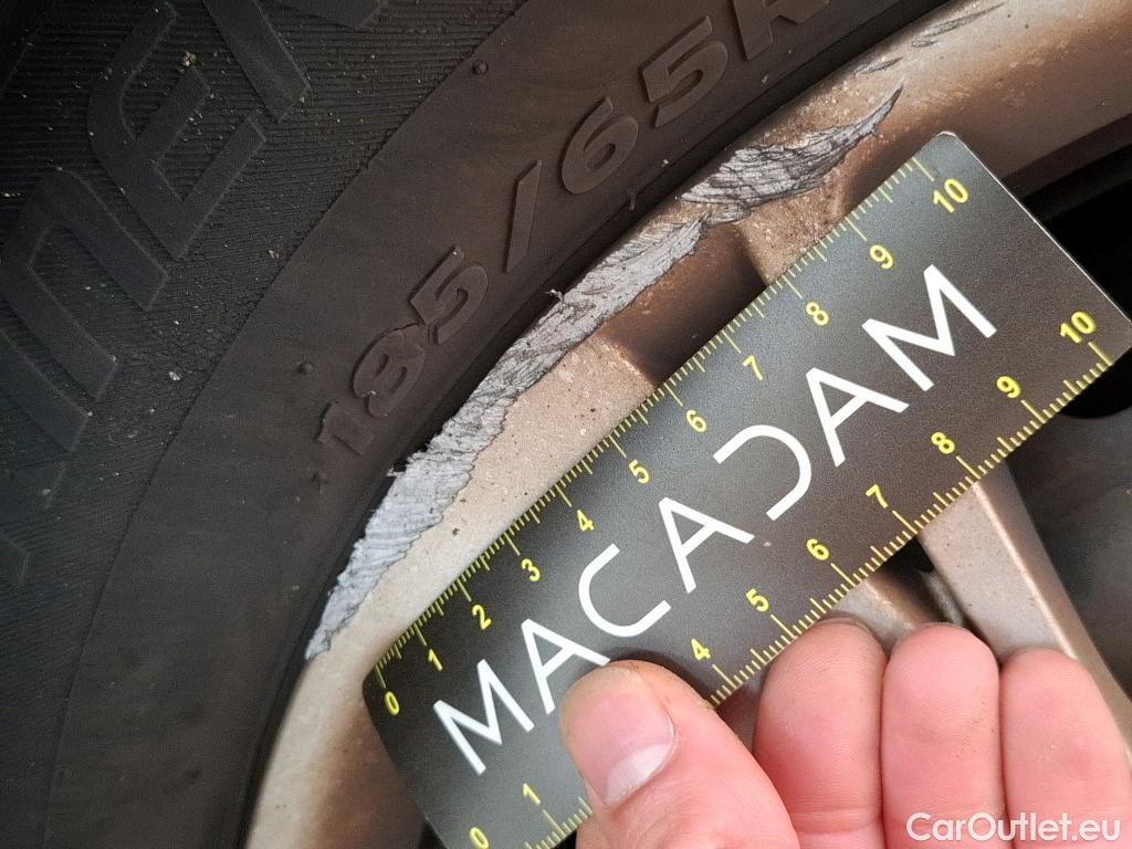  Peugeot  208  Affaire Premium Pack 1.5 HDi 100CV BVM5 E6dT #24