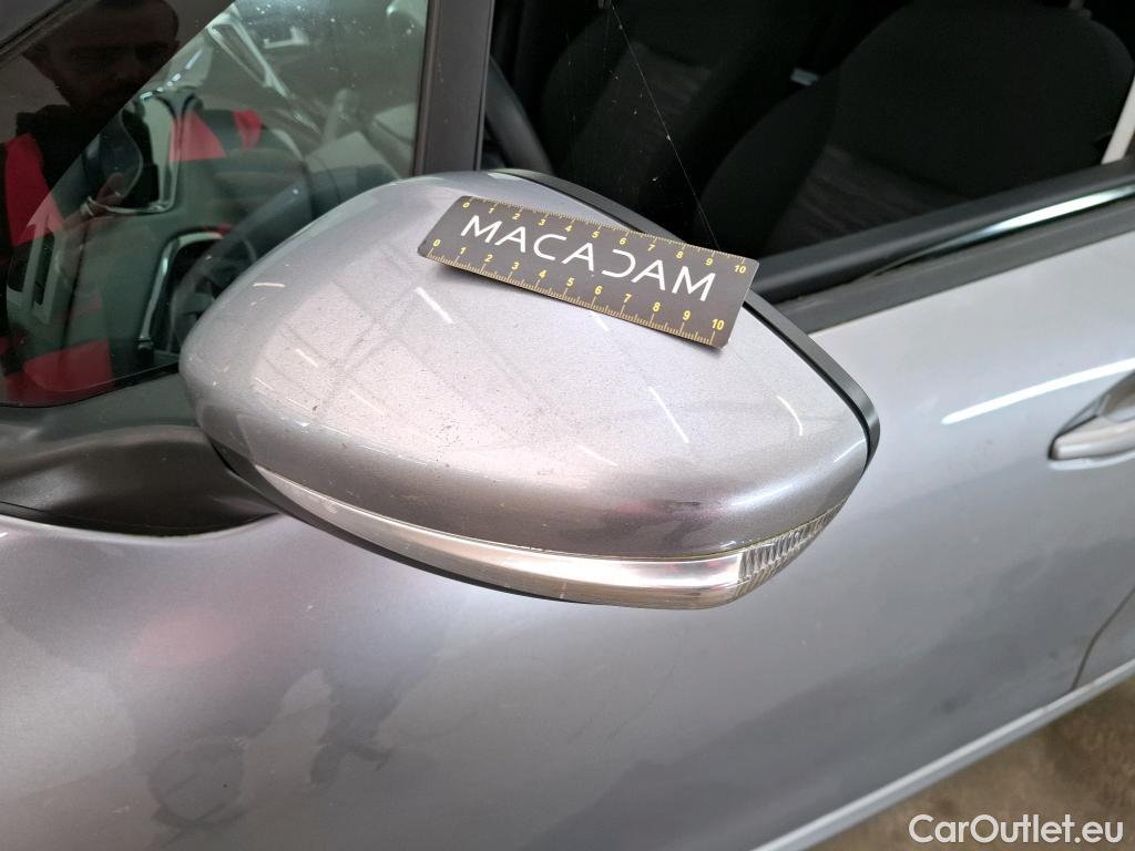  Peugeot  208  Affaire Premium Pack 1.5 HDi 100CV BVM5 E6dT #32