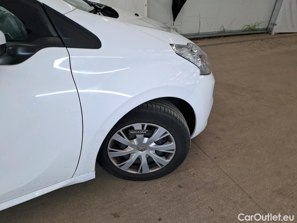  Peugeot  208  Affaire Premium Pack 1.5 HDi 100CV BVM5 E6dT #18