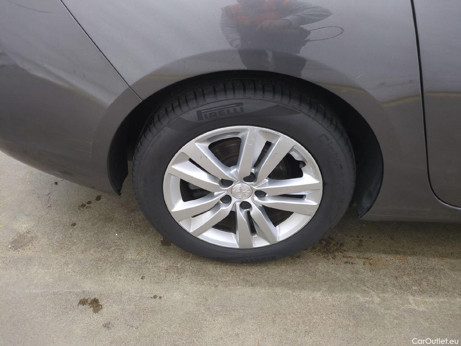  Peugeot  308  SW Active Business 1.5 HDi 130CV BVA8 E6d #15