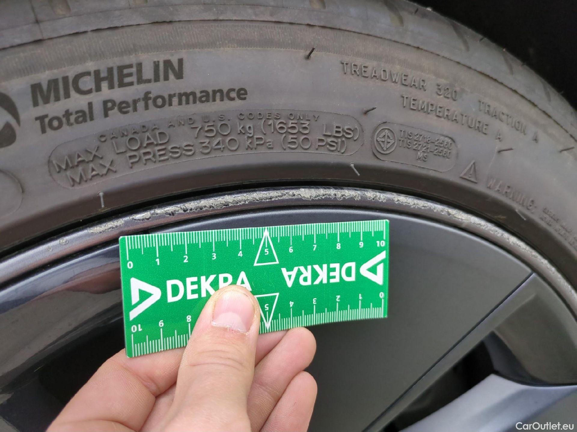  Tesla  Model 3 TESLA  / 2018 / 4P / Berline Autonomie Standard Plus RWD #14