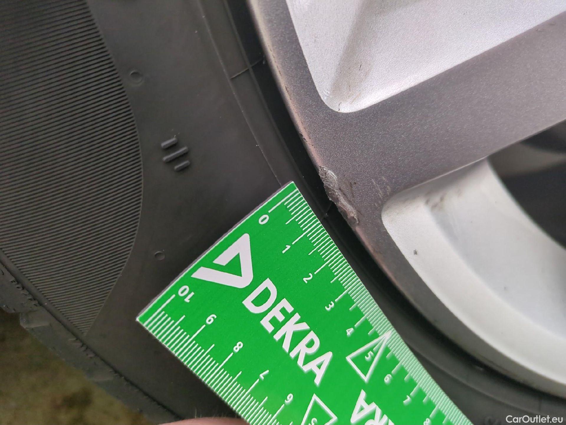  Peugeot  308  SW Active Business 1.5 HDi 130CV BVA8 E6d #17