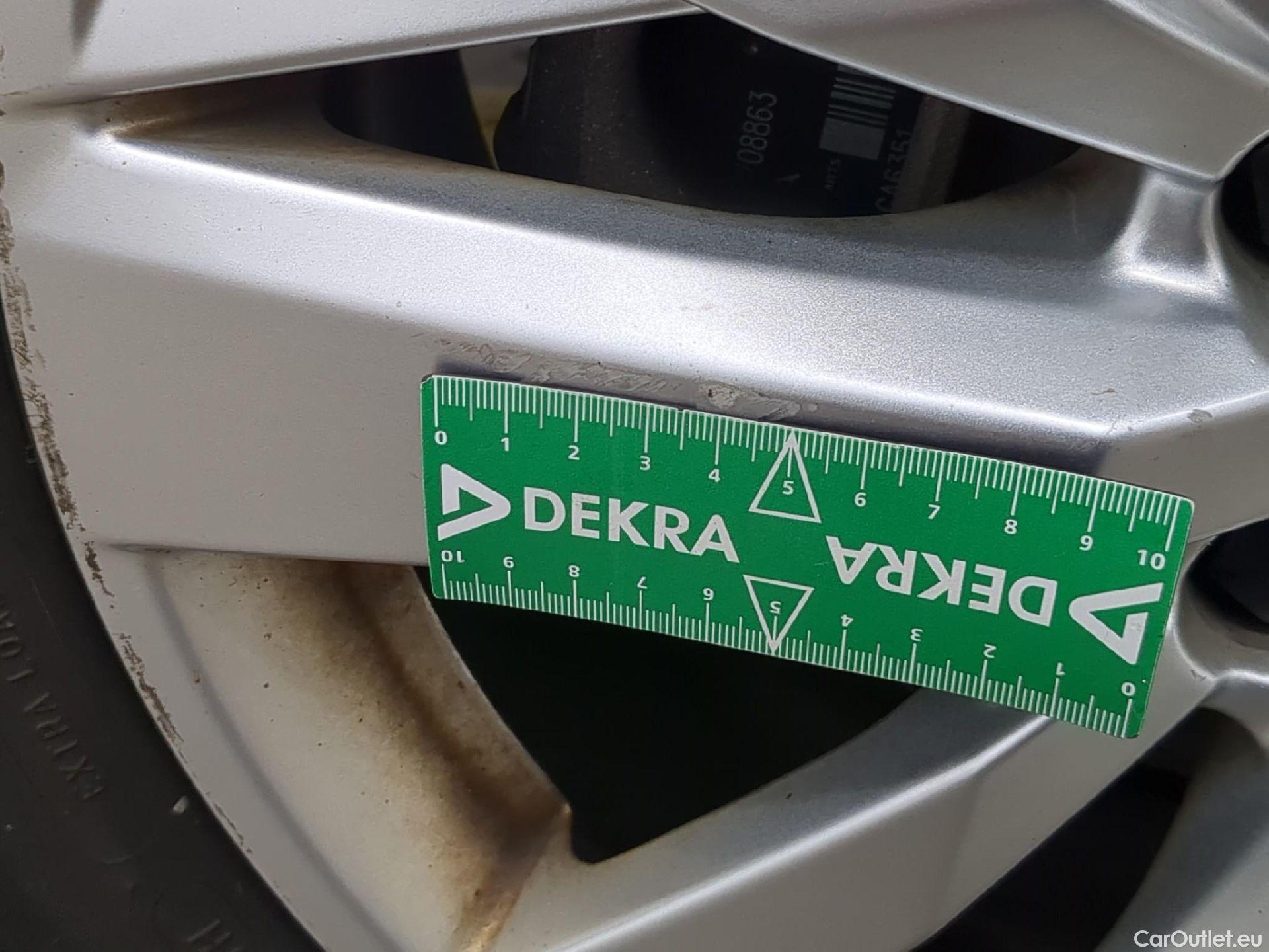  Peugeot  3008  Active Business 1.5 HDi 130CV BVA8 E6dT #15