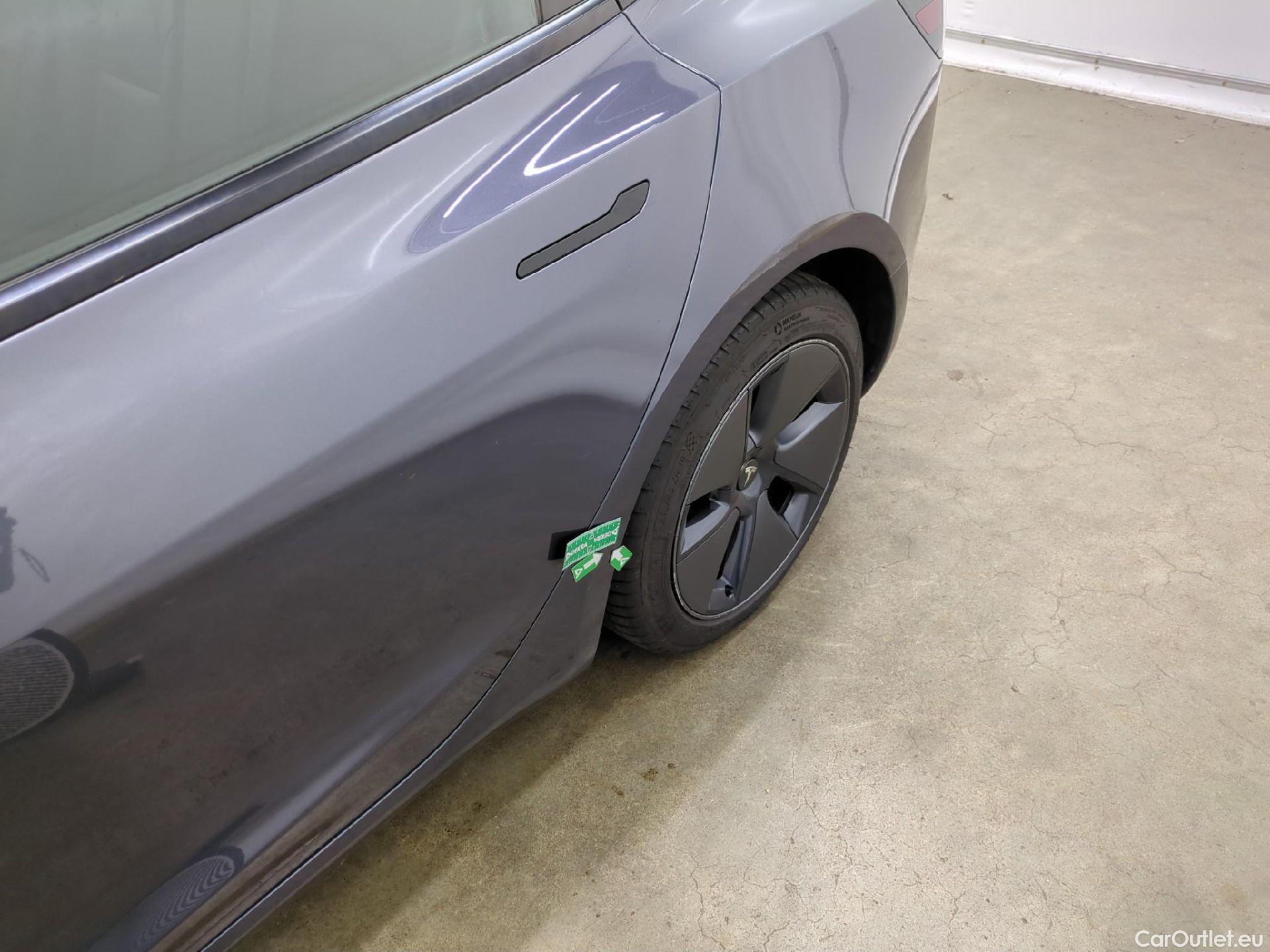  Tesla  Model 3 TESLA  / 2018 / 4P / Berline Autonomie Standard Plus RWD #36