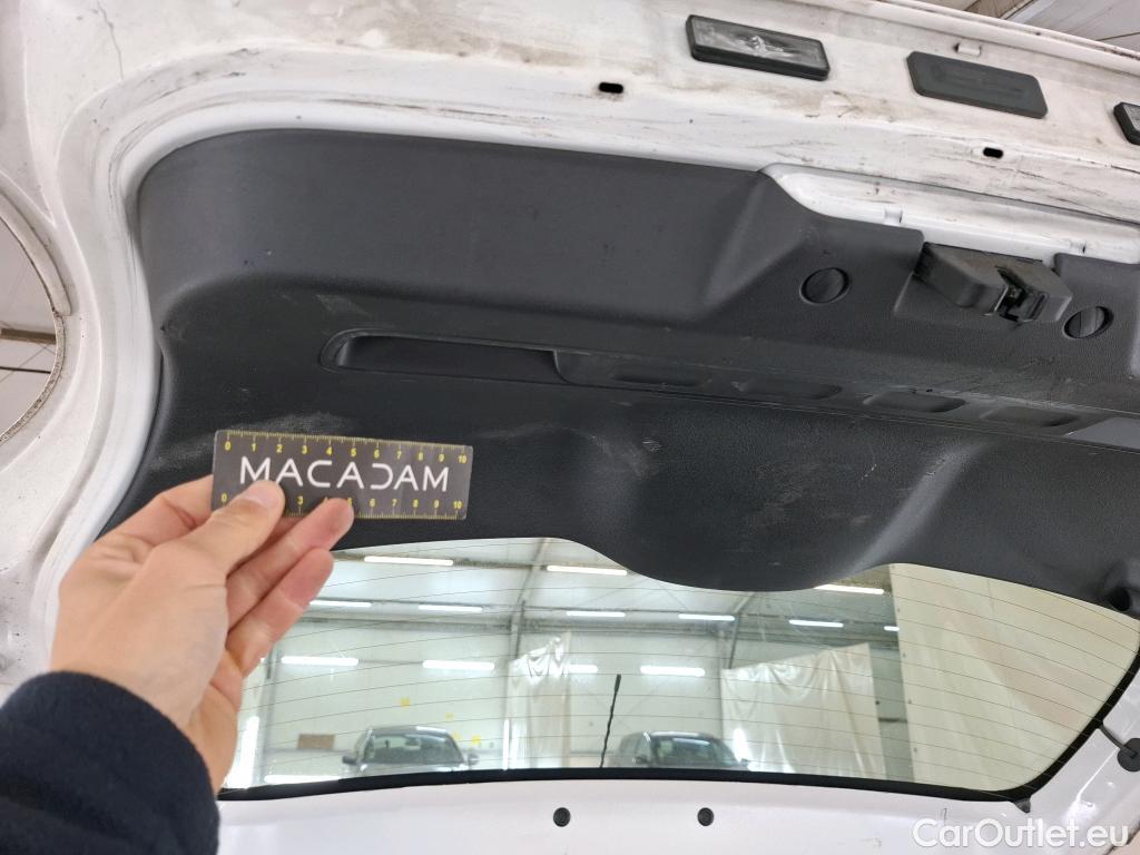  Citroen  C3  Société Feel 1.5 BlueHDI 100CV BVM6 E6dT #12