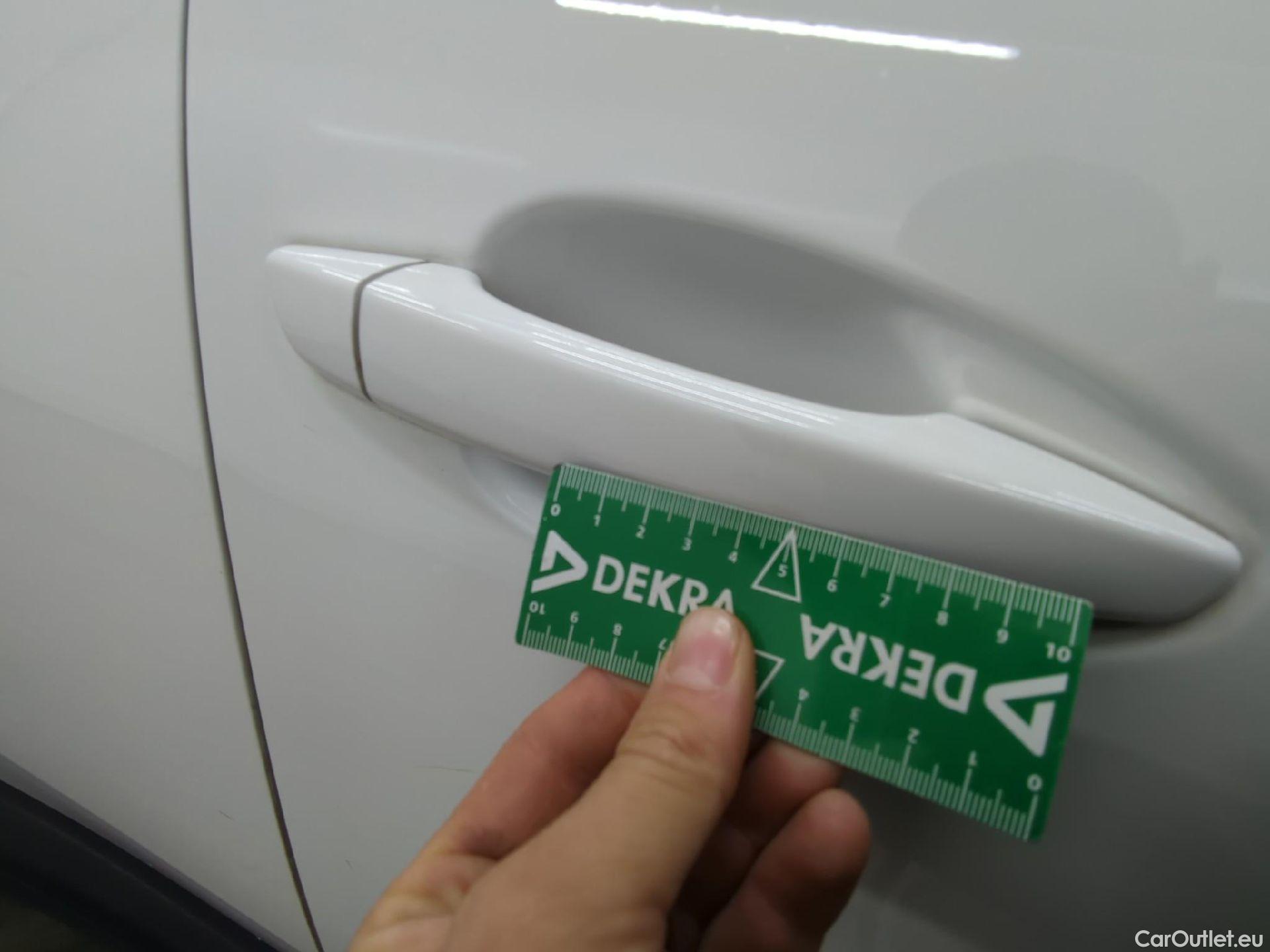  Peugeot  3008  Active Business 1.5 HDi 130CV BVA8 E6dT #25