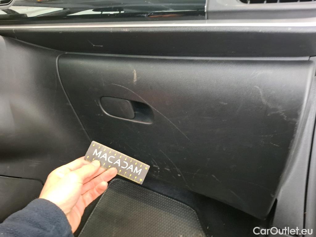  Citroen  C3  Société Feel 1.5 BlueHDI 100CV BVM6 E6dT #24